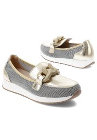 Złote Półbuty S.Barski Eleganckie Wsuwane Obuwie Damskie. Okazja: na co dzień. Zapięcie: bez zapięcia. Kolor: biały. Szerokość cholewki: normalna. Styl: elegancki #2