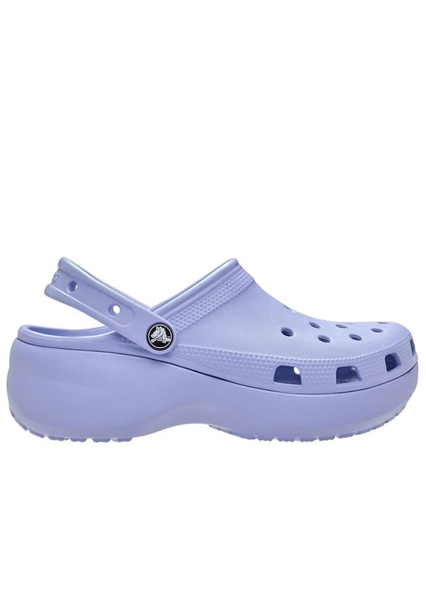 Klapki damskie Crocs Classic Platform Clog 206750-453 - fioletowe. Kolor: fioletowy. Materiał: materiał. Sezon: lato. Obcas: na platformie. Styl: klasyczny