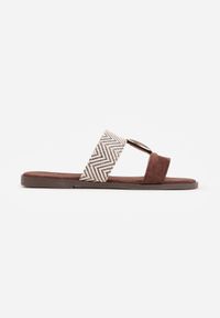 Renee - Brązowe Klapki na Płaskiej Podeszwie z Aplikacją i Wzorem w Jodełkę na Pasku Zelosa. Okazja: na co dzień. Kolor: brązowy. Materiał: jeans, zamsz. Wzór: jodełka, aplikacja. Obcas: na płaskiej podeszwie. Styl: boho, casual #5