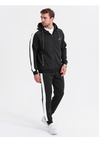 Ombre Clothing - Komplet dresowy męski oldschool bluza rozpinana z kapturem + spodnie joggery - czarny V1 - Rozmiar: M. Okazja: na co dzień, na spacer. Typ kołnierza: bez kaptura. Kolor: czarny. Materiał: dresówka. Długość rękawa: raglanowy rękaw. Wzór: aplikacja, nadruk, gładki. Styl: retro