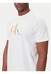 Calvin Klein Jeans T-Shirt Pride Graphic LV04RC800G Biały Regular Fit. Kolor: biały. Materiał: bawełna #4