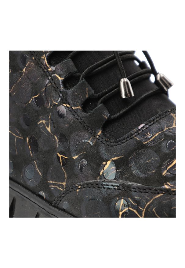 Czarne Botki Artiker Wygodne Obuwie Damskie. Okazja: na co dzień. Kolor: czarny. Materiał: skóra. Szerokość cholewki: normalna. Wzór: nadruk. Styl: casual, sportowy