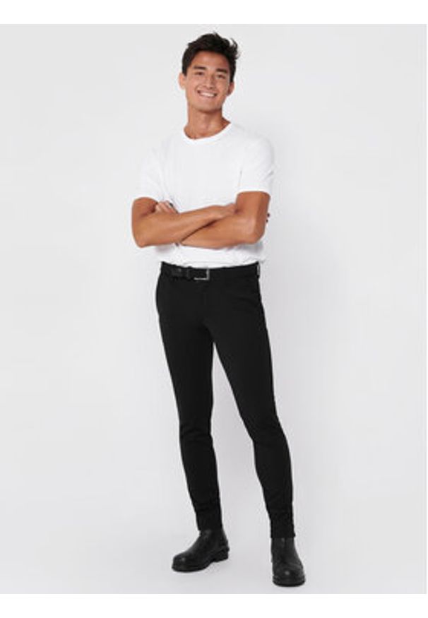 Only & Sons Chinosy Mark 22010209 Czarny Slim Fit. Kolor: czarny. Materiał: syntetyk