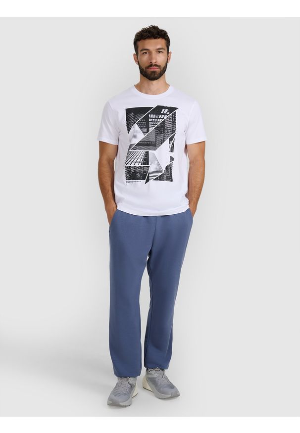 4f - 4F T-shirt regular z nadrukiem męski - biały L. Kolor: biały. Materiał: materiał, bawełna, skóra, włókno. Wzór: nadruk. Styl: klasyczny