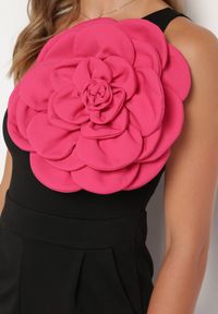 Born2be - Czarny Asymetryczny Kombinezon z Prostymi Długimi Nogawkami Ozdobiony Kwiatem Yillea. Okazja: na co dzień. Kolor: czarny. Długość: długie. Wzór: aplikacja, kwiaty. Styl: casual, elegancki #7