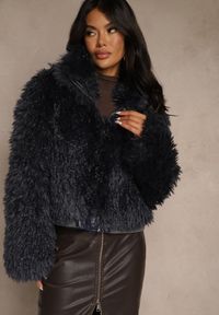 Renee - Niebieska Puszysta Kurtka Futerko Cropped z Wysokim Kołnierzem Lanarea. Okazja: na imprezę, na co dzień. Typ kołnierza: golf. Kolekcja: plus size. Kolor: niebieski. Materiał: futro. Długość: krótkie. Sezon: zima, jesień. Styl: casual, elegancki