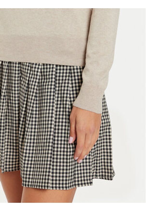 only - ONLY Sweter Venice 15333989 Écru Regular Fit. Materiał: wiskoza