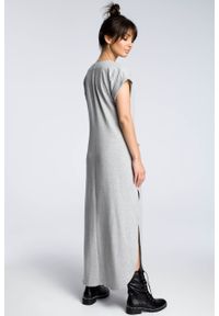 Sukienki.shop - Długa komfortowa sukienka z rozcięciami. Okazja: na plażę, na spacer. Materiał: jeans, bawełna, materiał, skóra, tkanina, elastan. Sezon: lato. Styl: elegancki. Długość: maxi