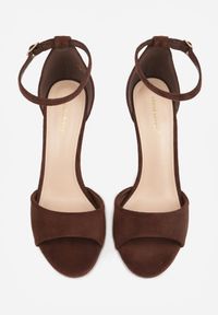 Born2be - Brązowe Sandały na Szpilce z Imitacji Zamszu z Paskiem wokół Kostki Fecili. Okazja: na spotkanie biznesowe, do pracy. Zapięcie: pasek. Kolor: brązowy. Materiał: zamsz. Obcas: na szpilce. Styl: biznesowy, elegancki #5