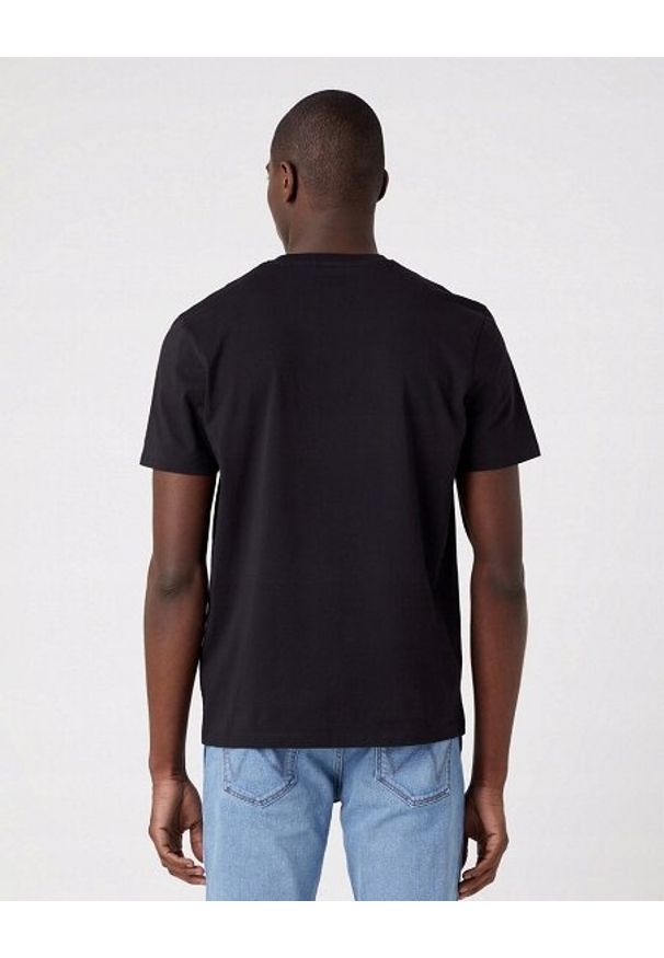 Wrangler - WRANGLER FRAME LOGO TEE MĘSKI T-SHIRT KOSZULKA LOGO NADRUK W70JD3100 112319290. Okazja: na co dzień. Materiał: skóra, bawełna. Wzór: nadruk. Styl: casual, klasyczny, elegancki