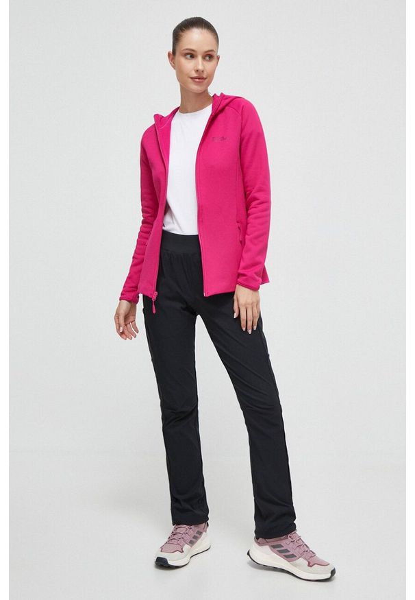 Jack Wolfskin bluza sportowa Baiselberg kolor różowy z kapturem gładka. Typ kołnierza: kaptur. Kolor: różowy. Materiał: polar, materiał. Długość rękawa: raglanowy rękaw. Wzór: gładki. Styl: sportowy