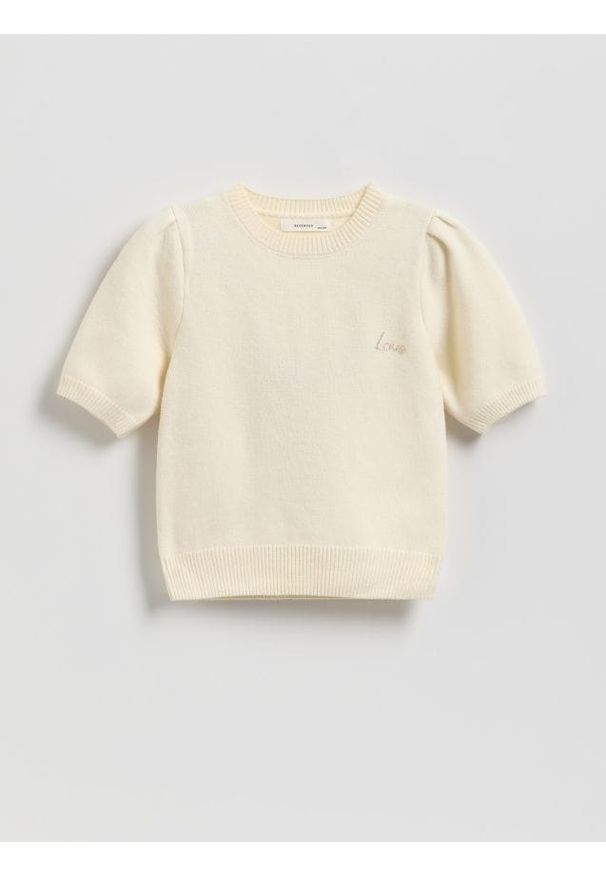 Reserved - Sweter z krótkim rękawem - złamana biel. Materiał: dzianina. Długość rękawa: krótki rękaw. Długość: krótkie