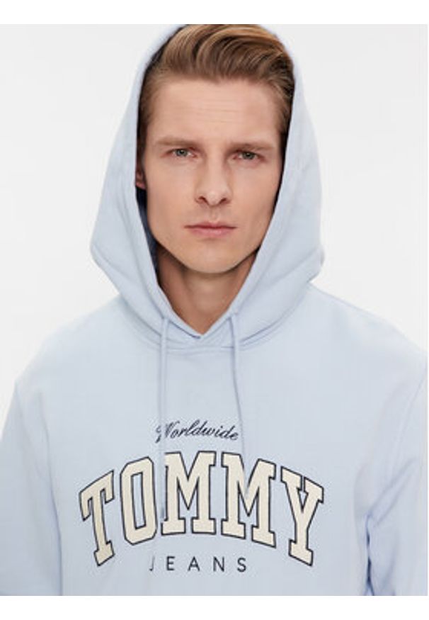 Tommy Jeans Bluza Varsity DM0DM18401 Błękitny Regular Fit. Kolor: niebieski. Materiał: bawełna