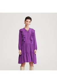Reserved - Sukienka z falbanami - Fioletowy. Kolor: fioletowy #1