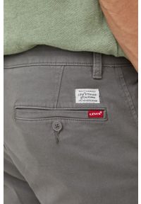 Levi's® - Levi's spodnie męskie kolor szary w fasonie chinos. Okazja: na spotkanie biznesowe. Kolor: szary. Materiał: tkanina, materiał. Styl: biznesowy #4