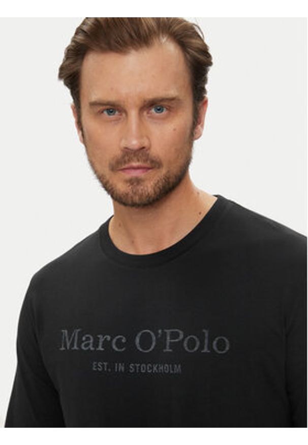 Marc O'Polo Longsleeve 426 2012 52152 Czarny Regular Fit. Typ kołnierza: polo. Kolor: czarny. Materiał: bawełna. Długość rękawa: długi rękaw
