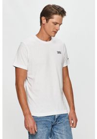 Tommy Jeans - T-shirt. Okazja: na co dzień. Kolor: biały. Materiał: dzianina. Styl: casual