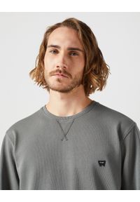 Wrangler - WRANGLER MĘSKA BLUZA WRANGLER SIGN OFF CREW GUN METAL 112350537
