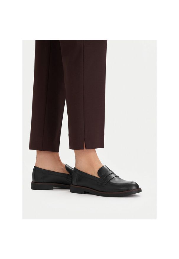 Loafersy Lasocki. Kolor: czarny