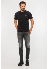 Emporio Armani - EMPORIO ARMANI Czarny t-shirt męski z wymienną aplikacją. Kolor: czarny. Materiał: prążkowany. Wzór: aplikacja. Styl: klasyczny #3