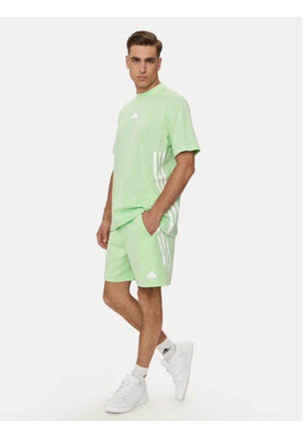 Adidas - adidas T-Shirt Future Icons 3-Stripes IR9169 Zielony Loose Fit. Kolor: zielony. Materiał: bawełna
