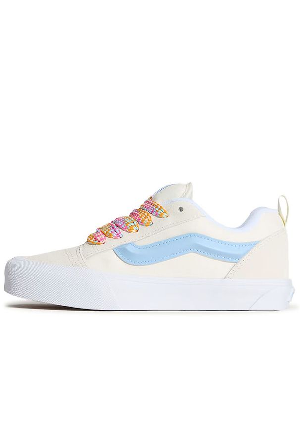 Buty damskie Vans KNU Skool VN000D6ZZ5D1M - beżowe. Okazja: na co dzień. Zapięcie: pasek. Kolor: beżowy. Materiał: guma, tkanina, zamsz. Szerokość cholewki: normalna. Model: Vans Old Skool