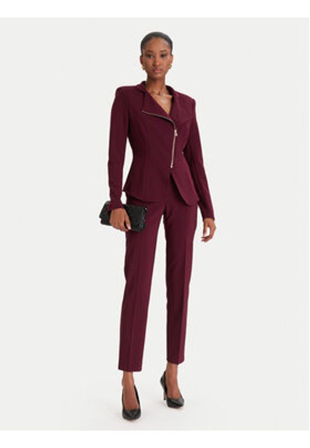 Rinascimento Chinosy CFC0126225003 Bordowy Slim Fit. Kolor: czerwony. Materiał: syntetyk