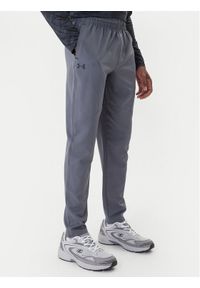 Under Armour Spodnie dresowe Unstoppable 6003861 Szary Loose Fit. Kolor: szary. Materiał: syntetyk