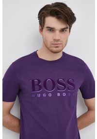 BOSS - Boss T-shirt bawełniany Athleisure kolor fioletowy gładki. Okazja: na co dzień. Kolor: fioletowy. Materiał: bawełna. Wzór: gładki. Styl: casual