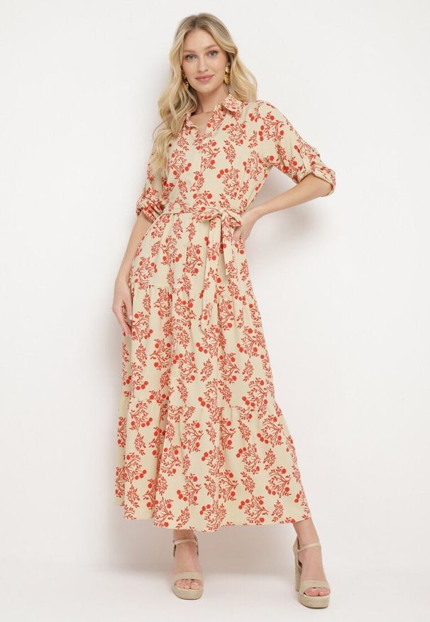 Born2be - Jasnobeżowa Koszulowa Sukienka z Podwijanymi Rękawami Zapinana na Guziki z Paskiem w Pasie Illnara. Okazja: na co dzień. Kolor: beżowy. Długość rękawa: długi rękaw. Typ sukienki: koszulowe. Styl: elegancki, casual, klasyczny