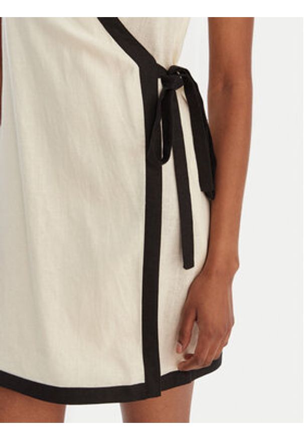 Seafolly Sukienka letnia Beach Bound 55589-DR Beżowy Slim Fit. Kolor: beżowy. Materiał: wiskoza. Sezon: lato