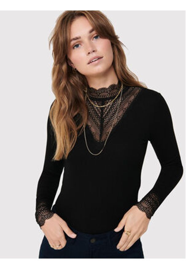 only - ONLY Bluzka Tilde 15207788 Czarny Regular Fit. Kolor: czarny. Materiał: wiskoza