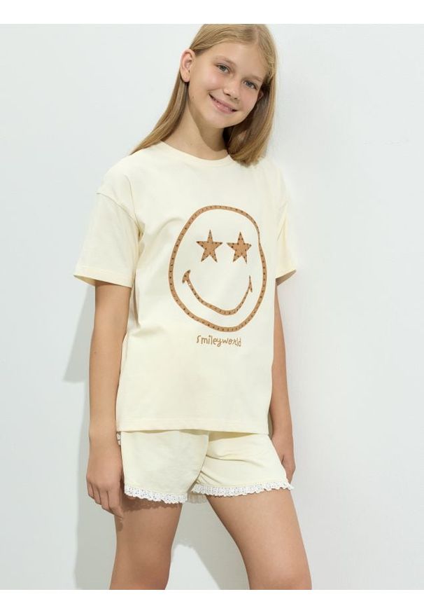 Reserved - Spodenki z falbanką - jasnożółty. Kolor: żółty. Materiał: bawełna, materiał