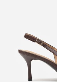 Renee - Brązowe Sandały z Plecionym Motywem Tibindel. Okazja: na imprezę. Zapięcie: sprzączka. Kolor: brązowy. Obcas: na obcasie. Styl: elegancki. Wysokość obcasa: średni #8