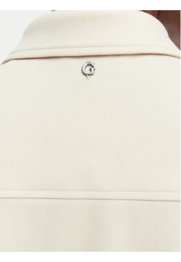 Guess Koszula W6RH83 KCMU2 Beżowy Regular Fit. Kolor: beżowy. Materiał: syntetyk