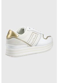 TOMMY HILFIGER - Tommy Hilfiger sneakersy kolor biały. Nosek buta: okrągły. Zapięcie: sznurówki. Kolor: biały. Materiał: poliester, guma. Obcas: na platformie #3