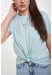 T-shirt damski DKNY SPORT. Styl: sportowy