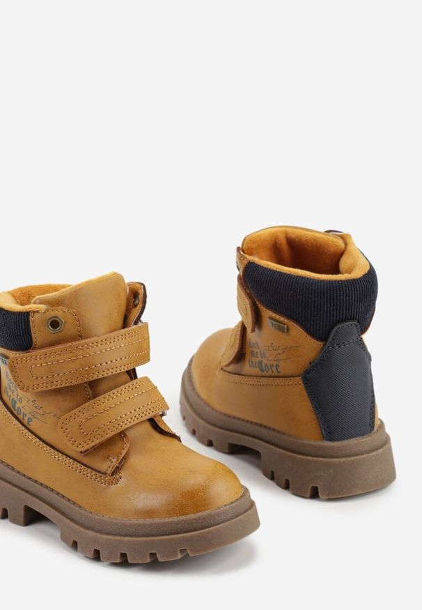 Born2be - Brązowe Botki Traperki Vices na Rzep Nelusela. Okazja: na uczelnię. Zapięcie: rzepy. Kolor: brązowy. Materiał: jeans. Wzór: kolorowy. Styl: elegancki, klasyczny