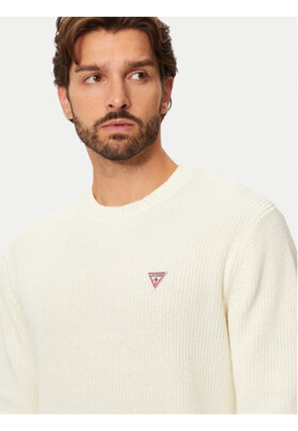 Guess Jeans Sweter M4BR30 Z3HM1 Écru Regular Fit. Kolor: kremowy. Materiał: bawełna