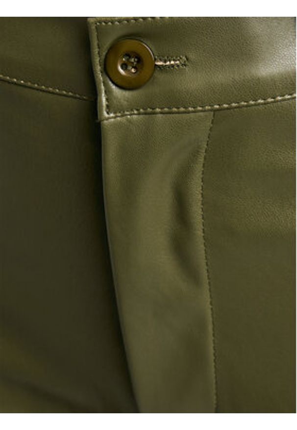 Brave Soul Spodnie z imitacji skóry LTRW-225MILEYKHA Khaki Regular Fit. Kolor: brązowy. Materiał: skóra