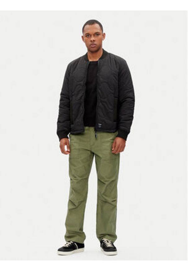 Pepe Jeans Kurtka przejściowa Malabar PM403061 Czarny Regular Fit. Kolor: czarny. Materiał: syntetyk