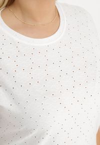 Born2be - Biały T-shirt z Haftowanej Tkaniny Idubia. Okazja: na co dzień. Kolor: biały. Materiał: tkanina. Wzór: haft. Styl: casual, elegancki #7
