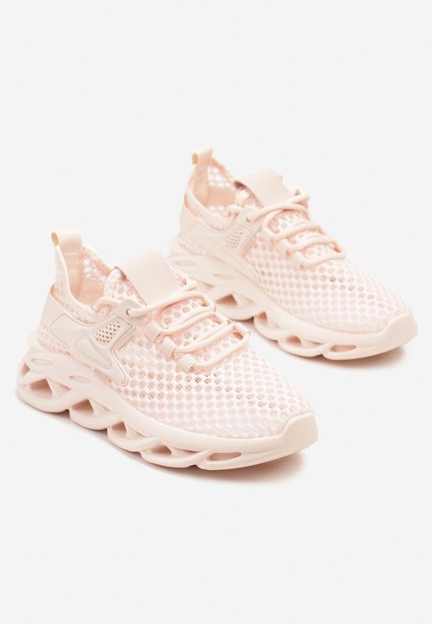 Born2be - Różowe Siateczkowe Buty Sportowe Sneakersy na Grubej Tłoczonej Podeszwie Telarienna. Okazja: na co dzień. Zapięcie: sznurówki. Kolor: różowy. Materiał: jeans. Obcas: na platformie