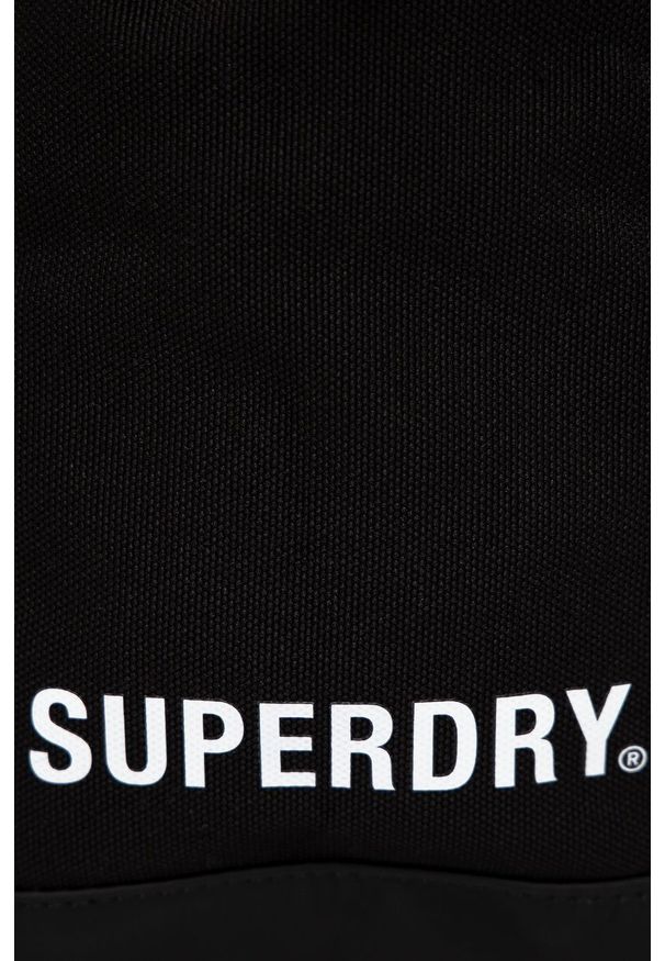 Superdry Plecak męski kolor czarny duży z aplikacją. Kolor: czarny. Wzór: aplikacja