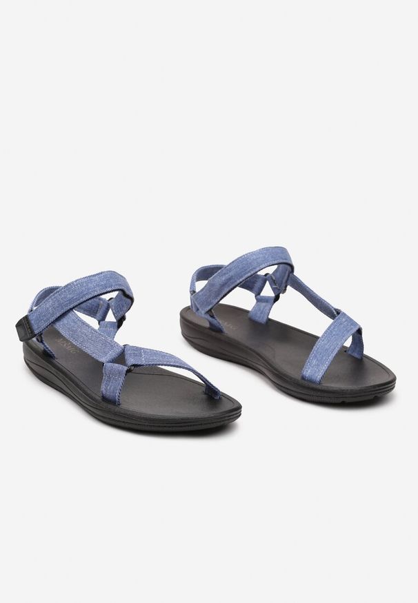 Renee - Niebieskie Sandały Naerothee. Zapięcie: rzepy. Kolor: niebieski. Materiał: denim, jeans. Wzór: paski