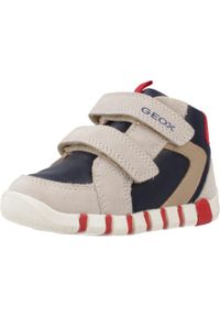 Tenisówki Geox Model B Iupidoo Kolor Beżowy. Kolor: beżowy. Materiał: tkanina, skóra. Sport: turystyka piesza