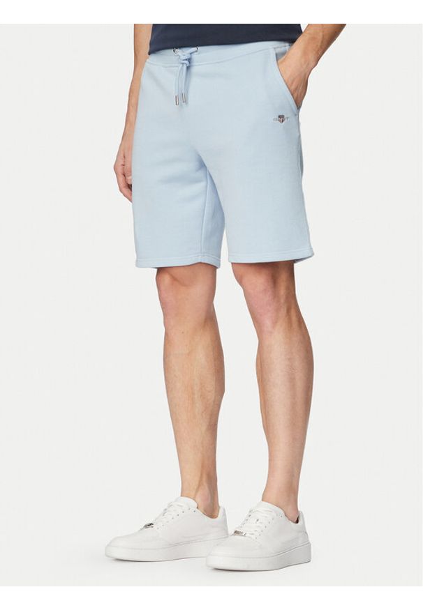 GANT - Gant Szorty sportowe 2009027 Niebieski jasny Regular Fit. Kolor: niebieski. Materiał: bawełna. Styl: sportowy