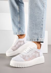 Renee - Białe Sneakersy Vices na Platformie z Ażurową Cholewką Lumerise. Okazja: na co dzień. Kolor: biały. Szerokość cholewki: normalna. Wzór: ażurowy. Obcas: na platformie #5