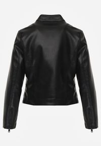 Renee - Czarna Kurtka Ramoneska o Klasycznym Kroju ze Stójką Leaniore. Typ kołnierza: kołnierzyk stójkowy. Kolor: czarny. Materiał: jeans, skóra, poliester. Wzór: aplikacja. Styl: klasyczny #2