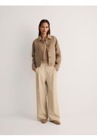 Reserved - Spodnie w paski - wielobarwny. Materiał: tkanina, wiskoza. Wzór: paski #1